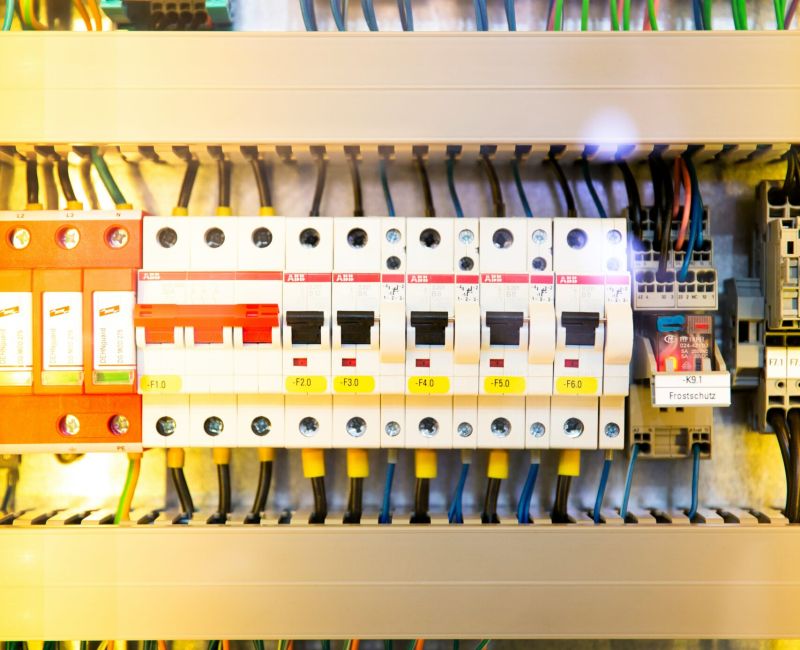 Elektroinstallation-Kabel